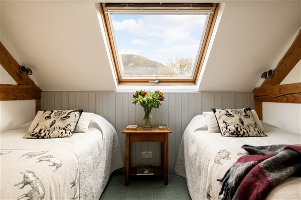 Cosy twin room in the Tollant Nannerth Country Holidays