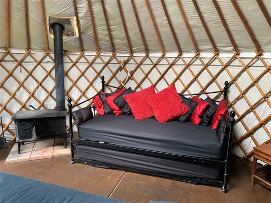 Large Yurt for 5 Guest