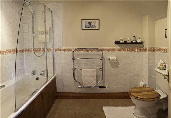 Granary Oak Bathroom