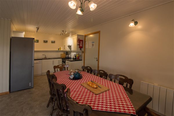 Fern Crag kitchen and dining area