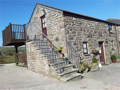 Tredinney Farm Cottages