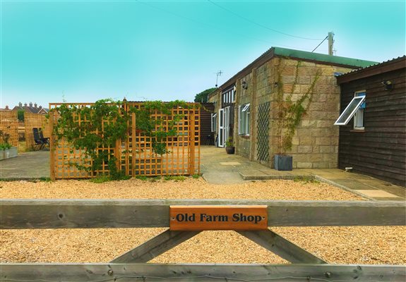 Old Farm Shop