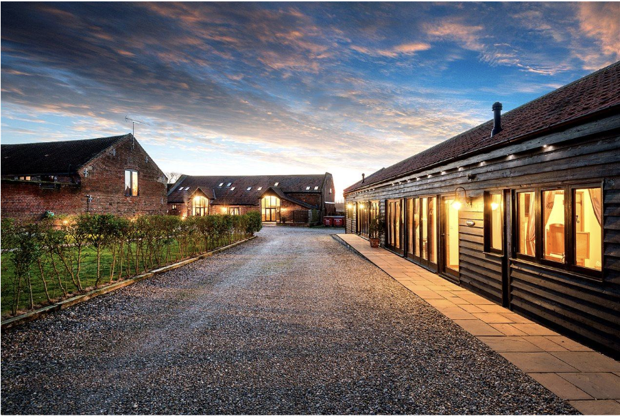 wheatacre_hall_barns