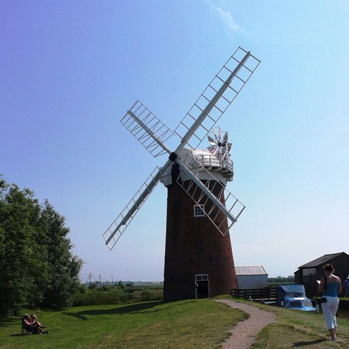 Holiday Cottages Norfolk, walking in The Norfolk Broads