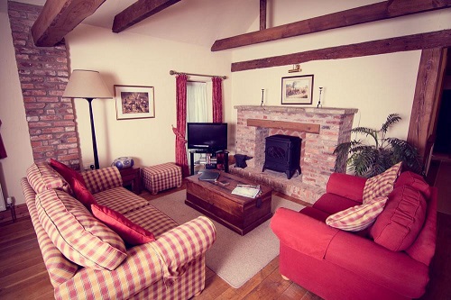 Grimblethorpe Hall - Cozy fireplace