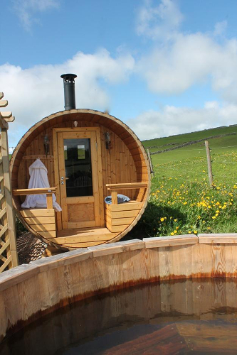 Hot tub next to Caravan