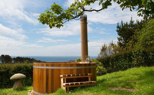 Hot tub with a sea view