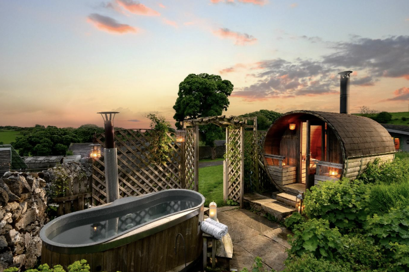 UK Farm Stay Pod with Hot Tub