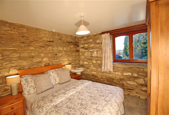 Mill Cottage  - Main Bedroom