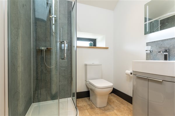 familiy shower room