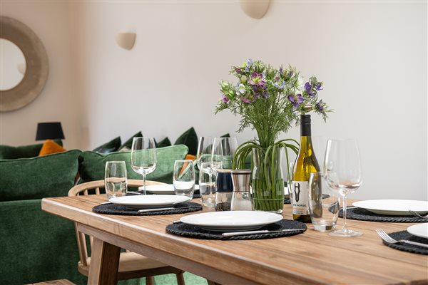 Pipistrelle Barn Dining Table