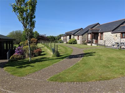 Higher Menadew Farm Cottages