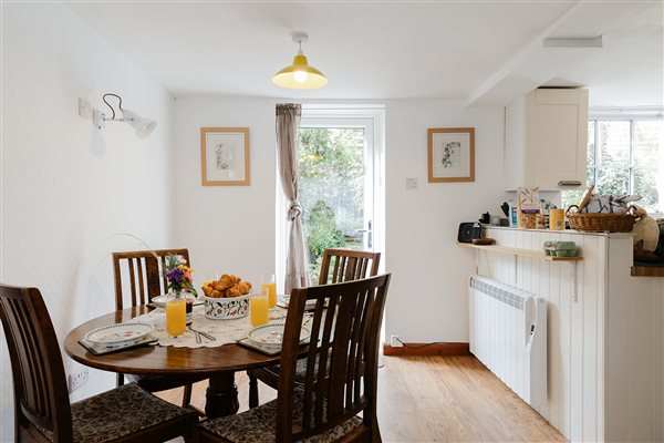 dining table white wall