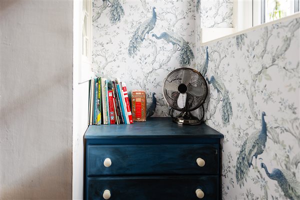 blue chest of drawers 