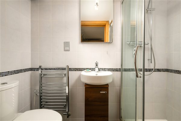 Ensuite bathroom
