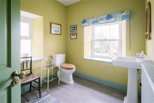 Downstairs shower room