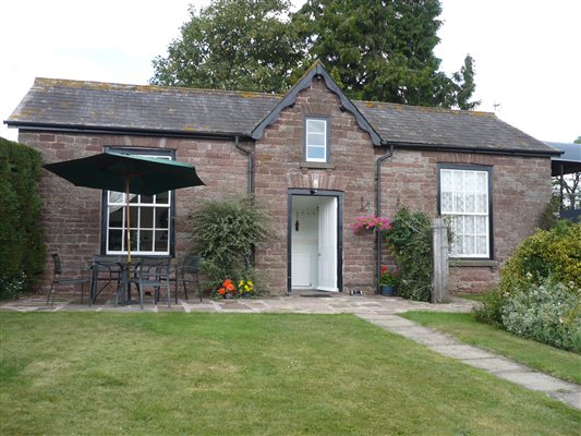 Garden Cottage at Benhall Farm