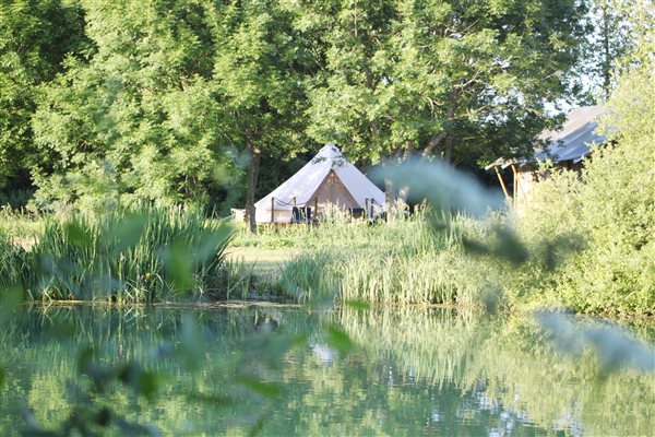 eco camping glamping site safari lakeside