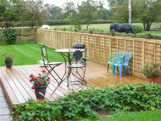 decking area