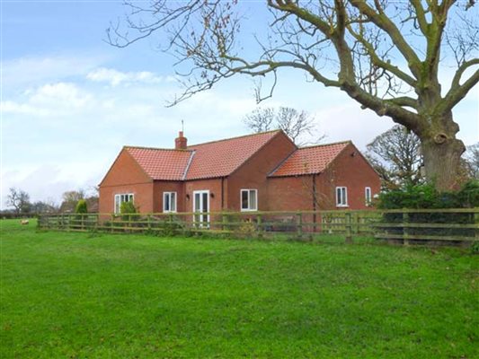 farm road view