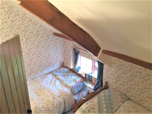 twin room pine beams