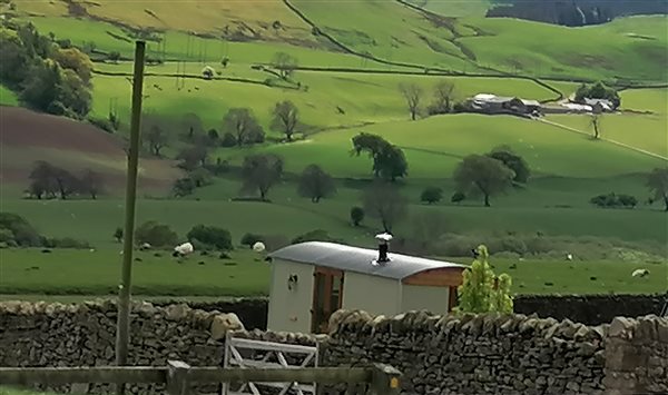 view towards the hut from the car park entrance