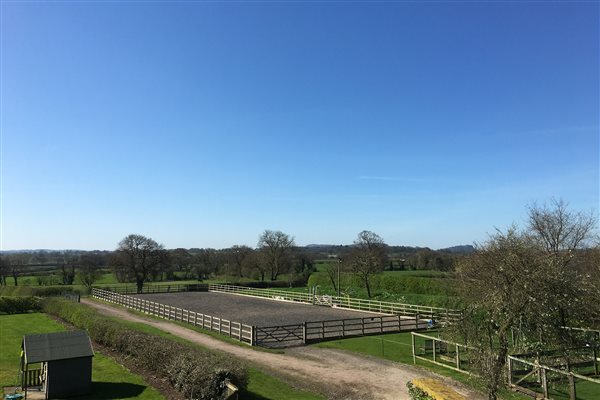 Stunning views across the fields