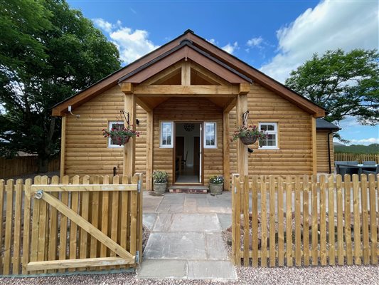 Haystack Lodge Front Entrance