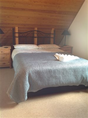 Master bedroom in Hardy Chalet