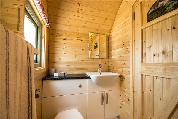 glamping pod ensuite