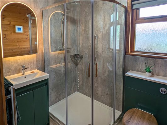 Family shower room