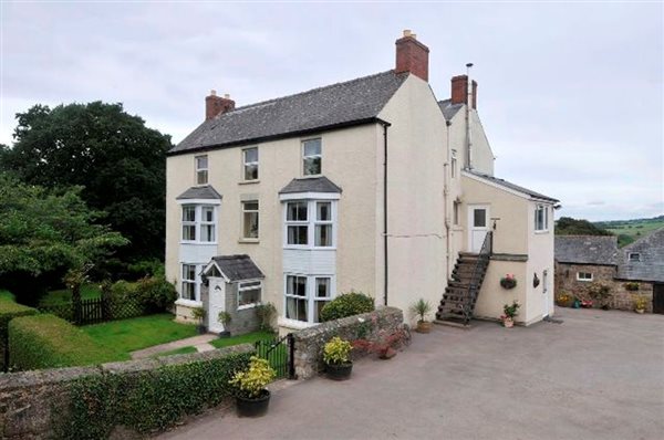 Dryslade house and guest entrance