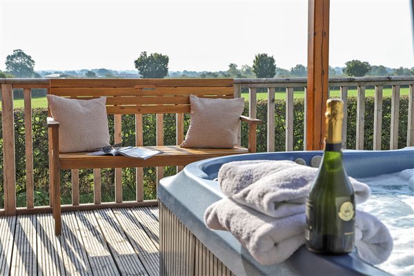 relax log cabin hot tub