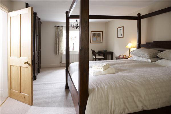 Farmhouse - Superking Master bedroom