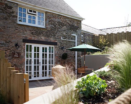 Wray - Terrace exterior