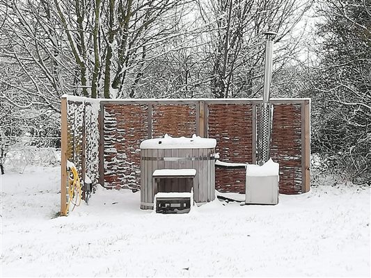 Hot tub in winter