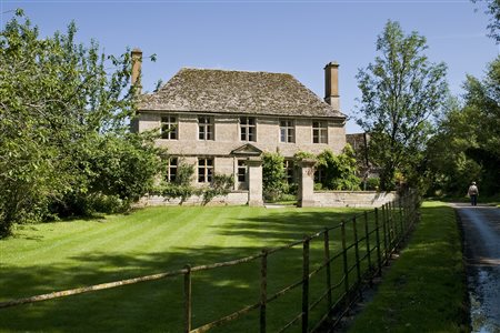 Manor Farm Kelmscott B&B
