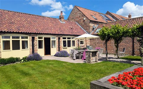 Broadgate Farm Cottages