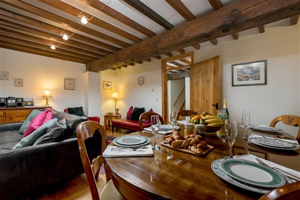 Dining table for up to 8