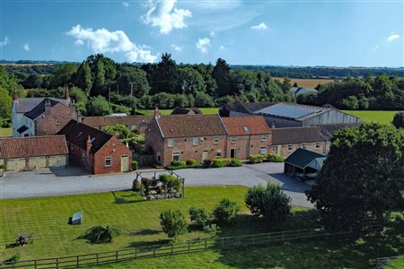 Broadgate Farm Cottages