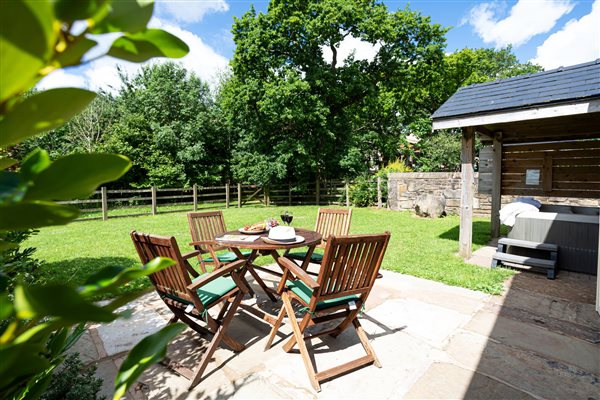 Ribble Valley hot tub stay 