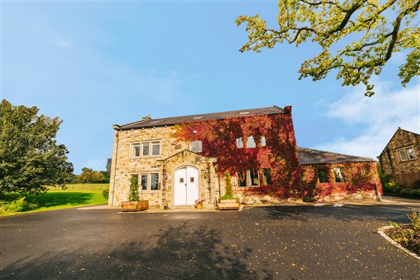 large holiday cottage 