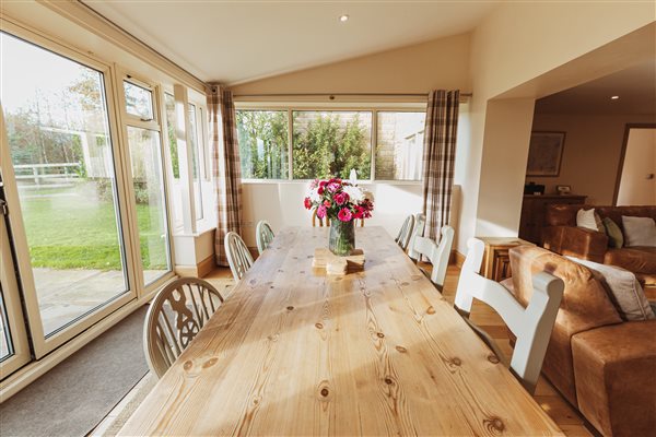 SLEEPS 8 RIBBLE VALLEY