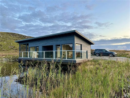 Our off-grid, private Boathouse 