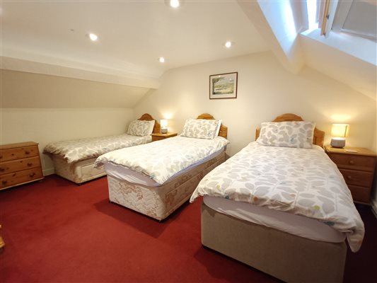 Shippon triple bedroom