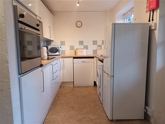 Threshing Barn kitchen with washer/drier, fridge/freezer and dishwasher