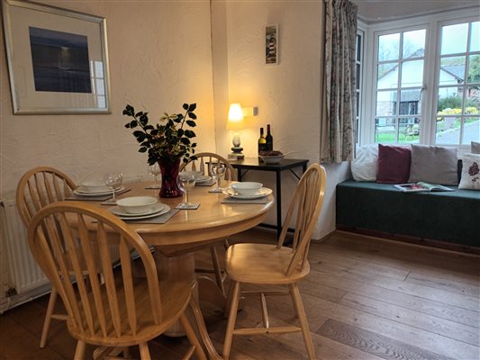 Threshing Barn at Lower Hearson dining area bay window