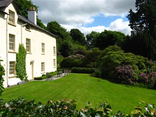 Front door to lawns