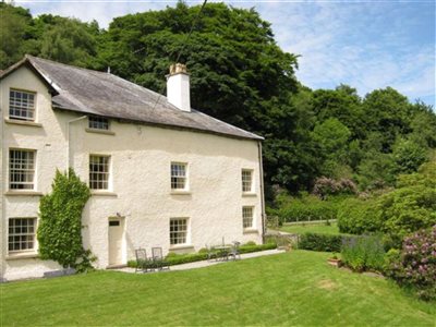 Plas yn Yale / Plas yn iâl 
