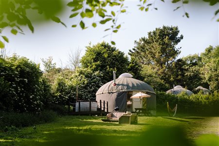 Glamping at the Garlic Farm